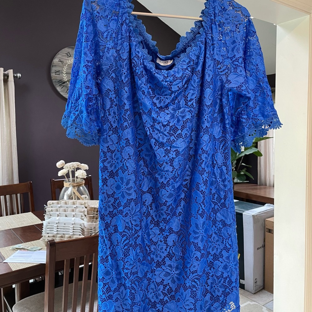 Womens lacy blue dress